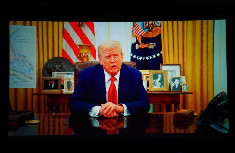 Trump’s Ties Make Crypto’s Democrat Allies Stomp Brakes on Bills