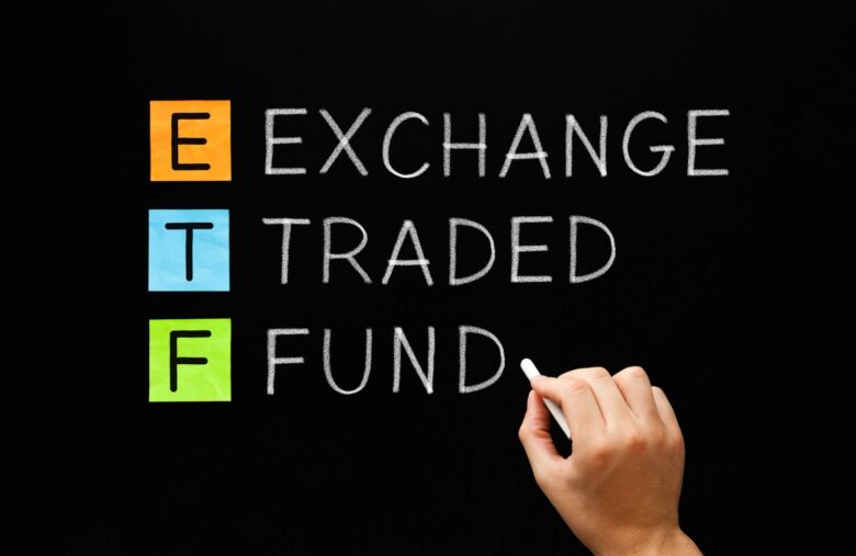 First U.S. XRP Futures ETF Begins Trading on Nasdaq