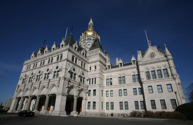 Connecticut’s Ban Throws Water on 2025 Trend of States Setting Up Crypto Investments