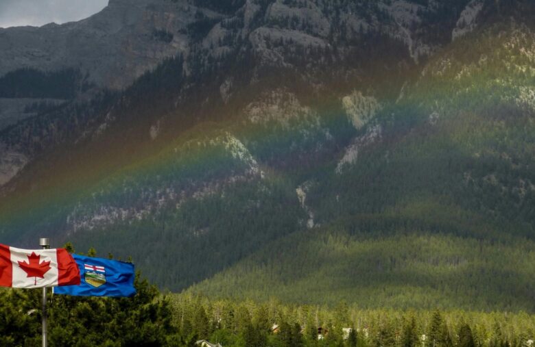 AgriFORCE Launches Gas-Powered Bitcoin Mining Site in Alberta, Plans Expansion to 1 EH/s